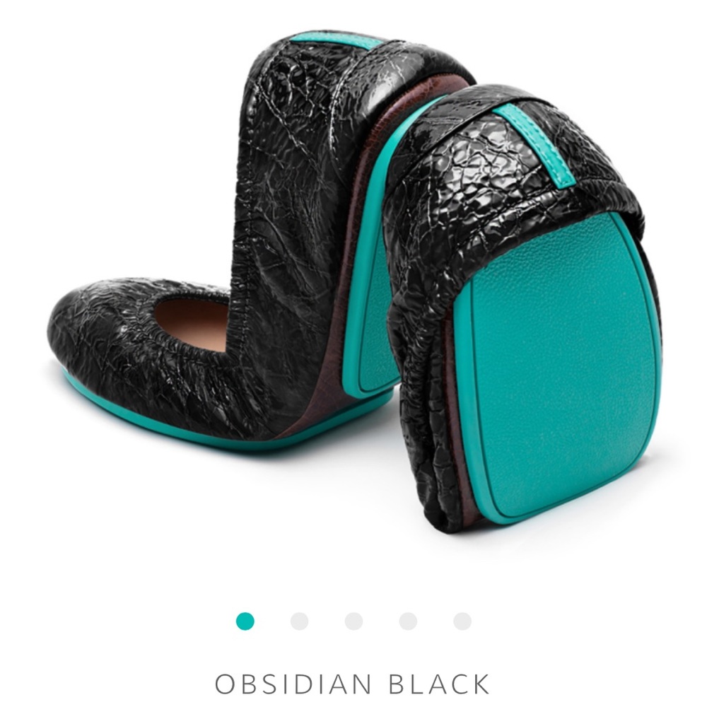 Used obsidian black Tieks